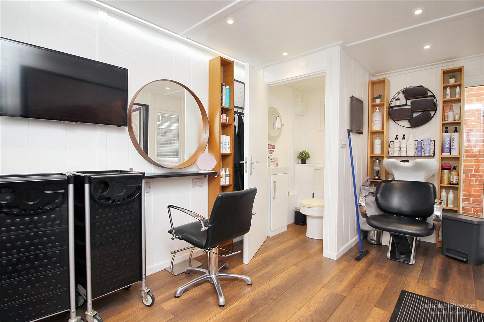 Grasmere Avenue, Tilehurst, Reading